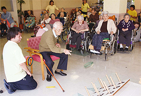 ���N�܂�B���n�r���̐��ʂ𔭊����āB